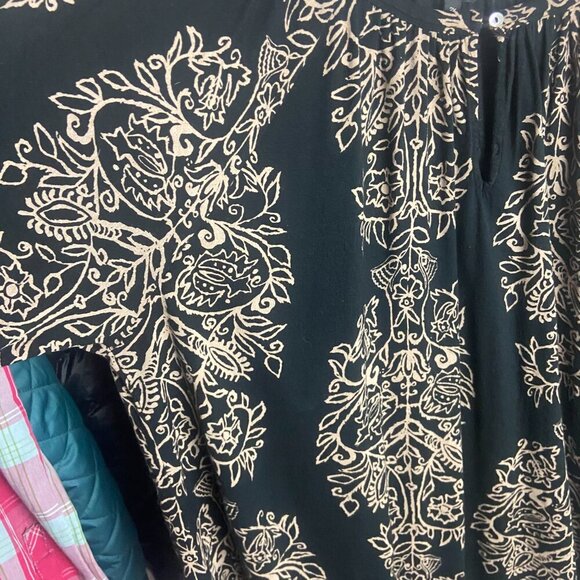 Lucky Brand Size 2X Black Tan Floral Blouse Top Prairie Boho Neutral Scoop Neck - Picture 5 of 5